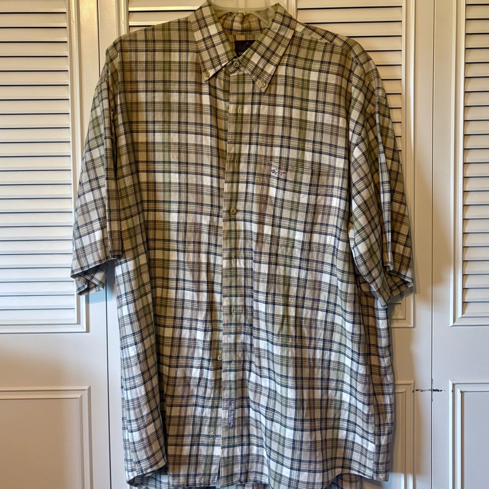 Greg Norman Collection Gray and White Casual Button Down Shirt